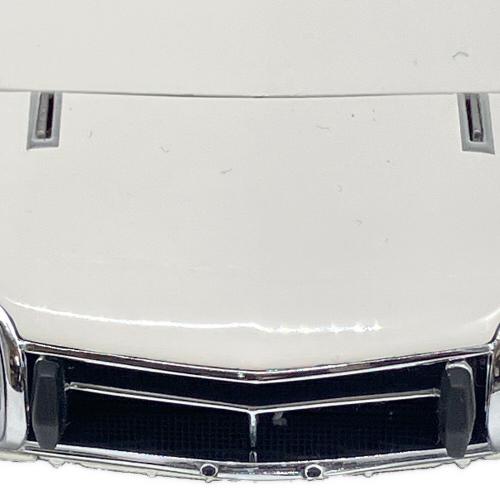 AUTOart (オートアート) トヨタ 2000GT 1967年式 モデルカー 1/18