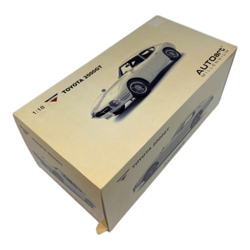 AUTOart (オートアート) トヨタ 2000GT 1967年式 モデルカー 1/18