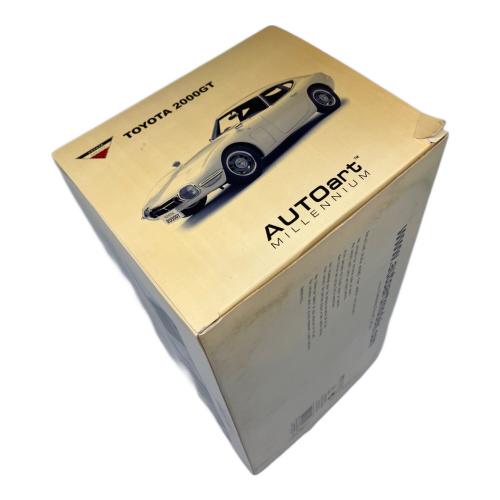 AUTOart (オートアート) トヨタ 2000GT 1967年式 モデルカー 1/18