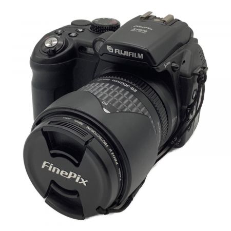 FUJIFILM (フジフィルム) デジタル一眼レフカメラ FinePix S9000 903万画素 1/1.6型CCD 乾電池 コンパクトフラッシュ対応 53054010