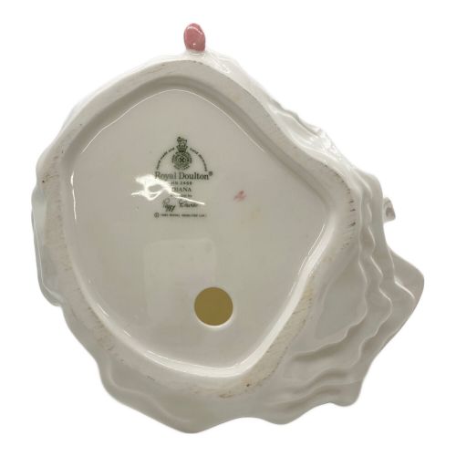 ROYAL DOULTON (ロイヤルドルトン) 陶器置物 ※箱付