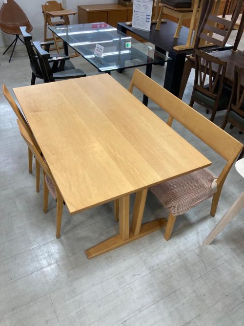karimoku (カリモク) ダイニング4点セット 61 テーブル/DT84 チェア/CU47 ベンチ/CU45