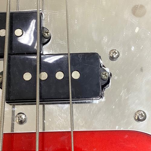 Squier by FENDER (スクワイア) エレキベース 動作確認済 CY110600896