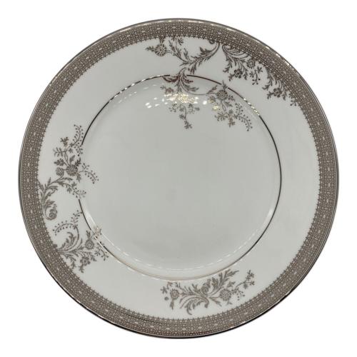 Wedgwood (ウェッジウッド) アクセントプレート レース柄/プラチナ VERA WANG