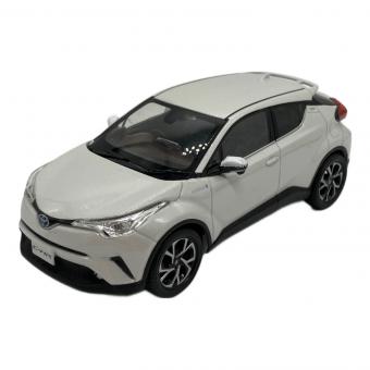 CHR モデルカー ホワイトパールクリスタルシャイン