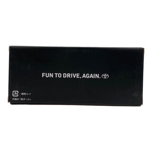 CHR モデルカー ホワイトパールクリスタルシャイン