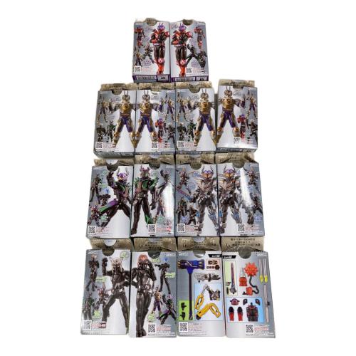 装動 仮面ライダーギーツ ID6 14個入 ※ラムネ菓子取り出しのため開封