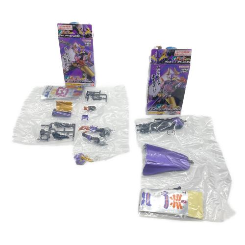 仮面ライダーガッチャード (バンダイ) 仮面ライダー ※チューイングガム菓子取り出しのため開封 →3←/→4← 18個入.