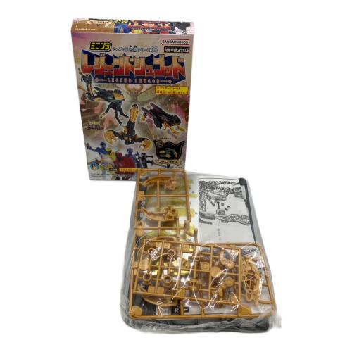 シュゴッド合体02 レジェンドシュゴッド セット ミニプラ ※ラムネ菓子取り出しのため開封