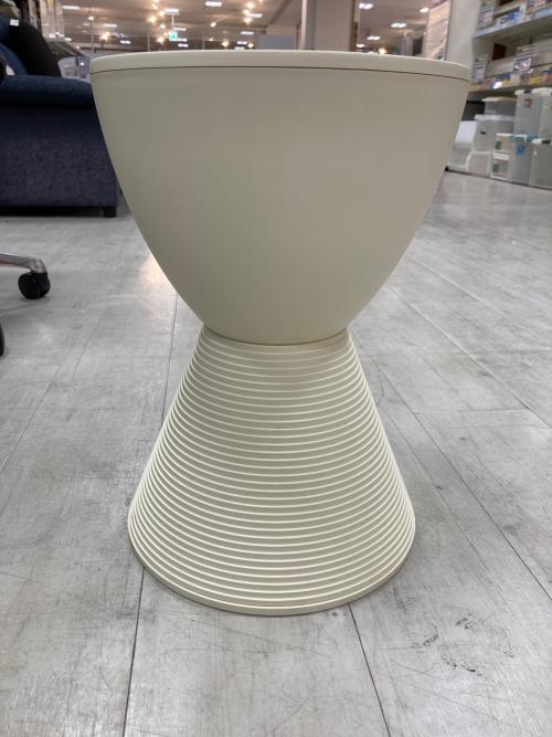 Kartell (カルテル) スツール ホワイト 136 プリンスアハ