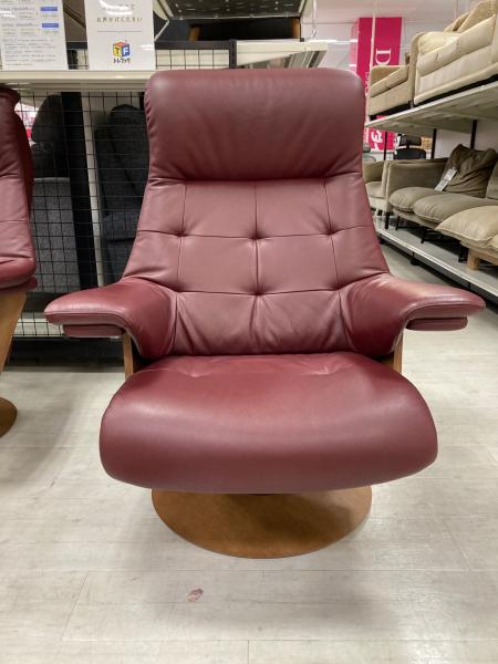 karimoku (カリモク) リクライニングチェアー レッド THE FIRST