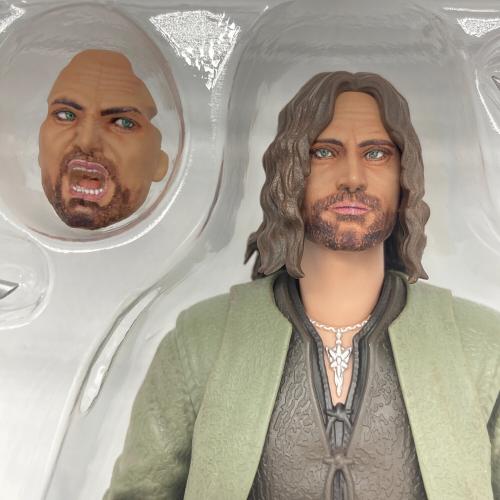 BANDAI (バンダイ) フィギュア ロード・オブ・ザ・リング アラゴルン S.H.Figuarts