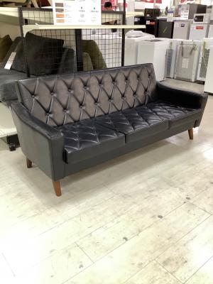 カリモク60 (カリモクロクマル) 3人掛けソファー スタンダードブラック 206 合皮