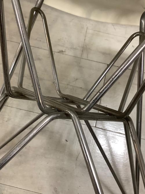 Herman Miller (ハーマンミラー) チェア ホワイト 116 シェルチェア