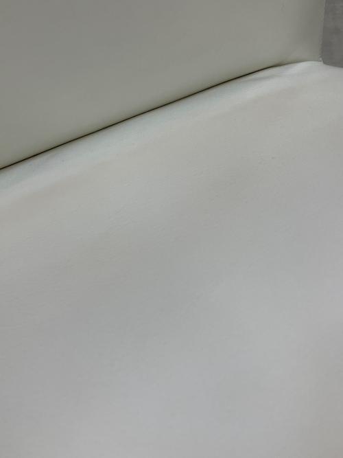 Poltrona Frau (ポルトローナフラウ) ダイニングチェアー ホワイト 155 SEDIA VITTORIA