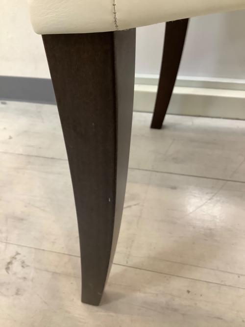 Poltrona Frau (ポルトローナフラウ) ダイニングチェアー SEDIA