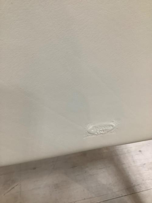 Poltrona Frau (ポルトローナフラウ) ダイニングチェアー SEDIA VITTORIA