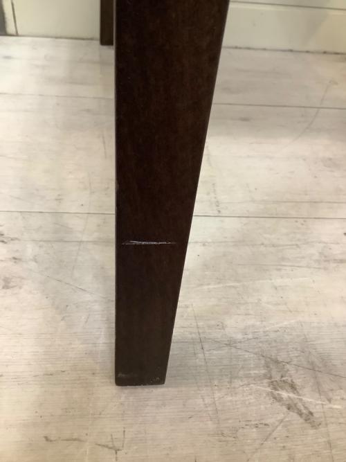 Poltrona Frau (ポルトローナフラウ) ダイニングチェアー SEDIA VITTORIA