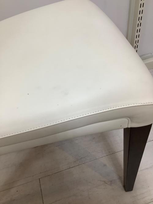 Poltrona Frau (ポルトローナフラウ) ダイニングチェアー SEDIA VITTORIA