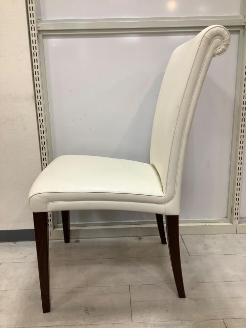 Poltrona Frau (ポルトローナフラウ) ダイニングチェアー SEDIA