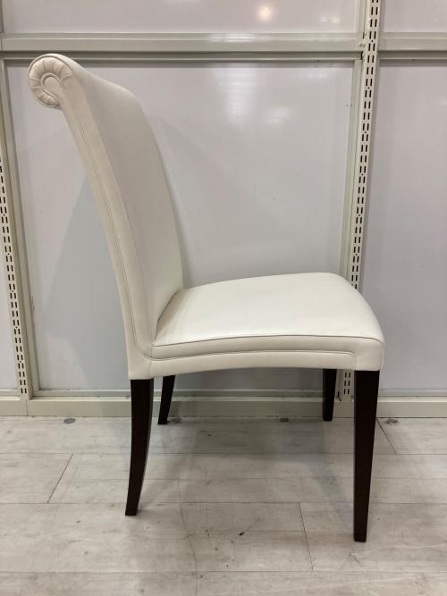 Poltrona Frau (ポルトローナフラウ) ダイニングチェアー ホワイト 155 SEDIA VITTORIA