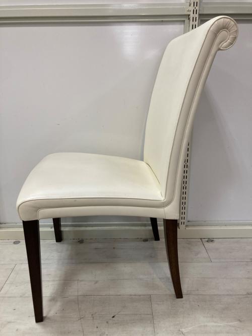 Poltrona Frau (ポルトローナフラウ) ダイニングチェアー ホワイト 155 SEDIA VITTORIA