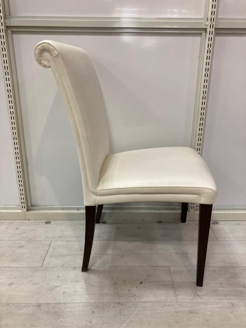 Poltrona Frau (ポルトローナフラウ) ダイニングチェアー ホワイト 155 SEDIA VITTORIA