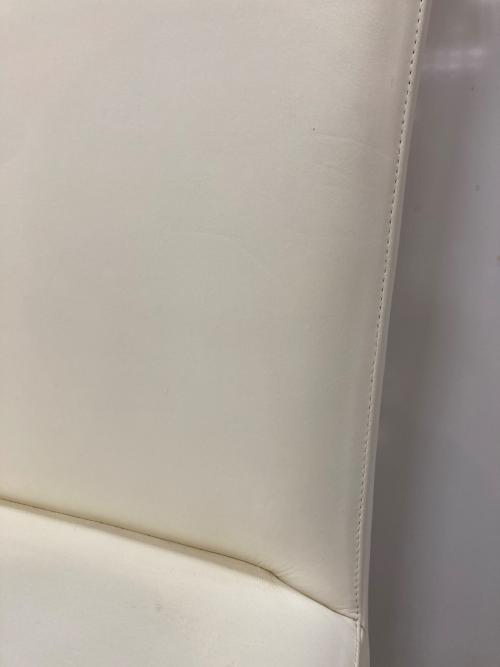 Poltrona Frau (ポルトローナフラウ) ダイニングチェアー ホワイト 155 SEDIA VITTORIA