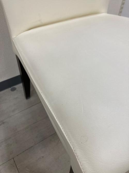 Poltrona Frau (ポルトローナフラウ) ダイニングチェアー ホワイト 155 SEDIA VITTORIA