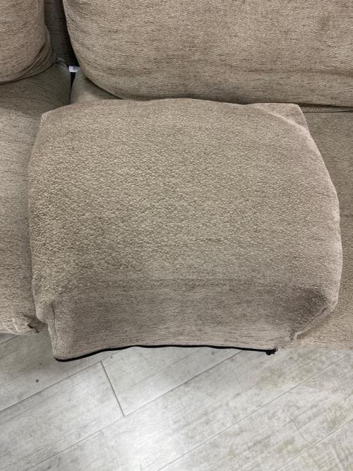 2人掛けソファー　CASSINA 軽度の使用感・色ヤケ有り　ファブリック　LC2【取りに来れる方限定】 Cassina（カッシーナ）LC2-2P2人掛ソファ|カッシーナ・イクスシー 公式