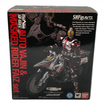 BANDAI (バンダイ) 仮面ライダーBLACK RX＆仮面ライダーBLACK S.I.C.