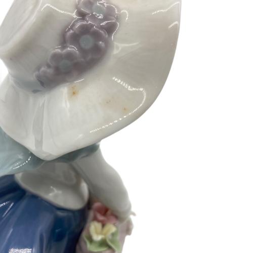 LLADRO (リヤドロ) フィギュリン きれいな花ばかり