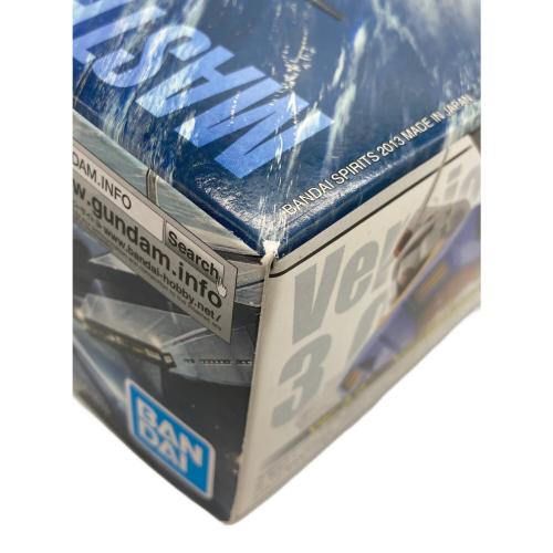 BANDAI (バンダイ) MG 1/100 RX-78-2 ガンダムVer.3.0 ガンプラ ※外箱傷み有