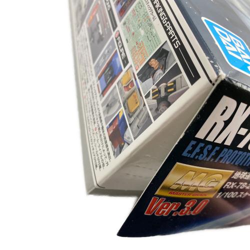 BANDAI (バンダイ) MG 1/100 RX-78-2 ガンダムVer.3.0 ガンプラ ※外箱傷み有