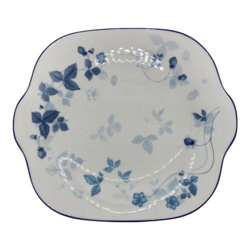 Wedgwood (ウェッジウッド) プレート ストロベリーブルー