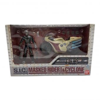 BANDAI (バンダイ) S.I.C. Vol. 14 仮面ライダー 1号 & サイクロン フィギュア