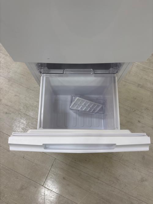 SHARP (シャープ) 2ドア冷蔵庫 SJ-D15J-W 2023年製 389 152L