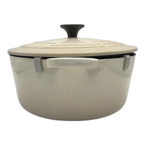 LE CREUSET (ルクルーゼ) シグニチャー ココットロンド SIZE 22cm アイボリー