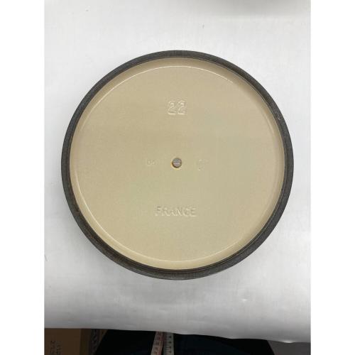 LE CREUSET (ルクルーゼ) シグニチャー ココットロンド SIZE 22cm アイボリー