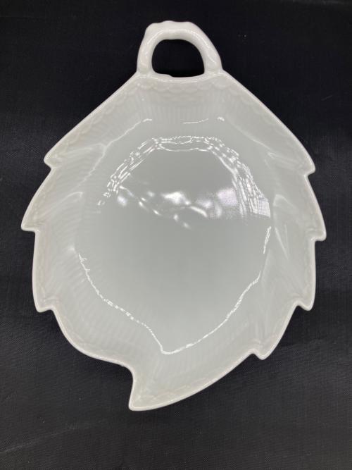 ROYAL COPENHAGEN (ロイヤル・コペンハーゲン) リーフディッシュ プリンセス