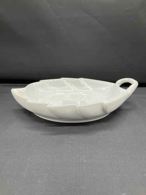 ROYAL COPENHAGEN (ロイヤル・コペンハーゲン) リーフディッシュ プリンセス