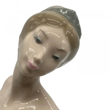LLADRO (リヤドロ) フィギュリン 踊る少女｜トレファクONLINE