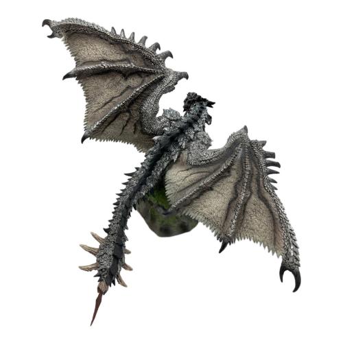 モンスターハンター フィギュア　銀火竜 リオレウス希少種 フィギュアビルダー クリエイターズモデル