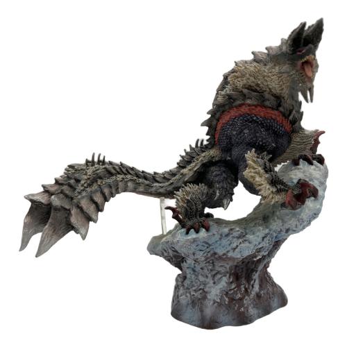 モンスターハンター フィギュア　獄狼竜 ジンオウガ亜種 フィギュアビルダー クリエイターズモデル