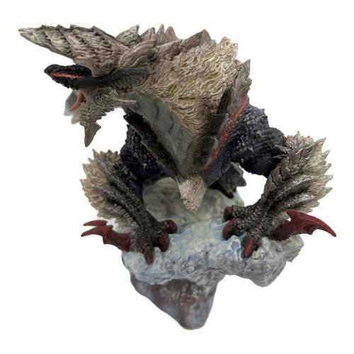 モンスターハンター フィギュア　獄狼竜 ジンオウガ亜種 フィギュアビルダー クリエイターズモデル