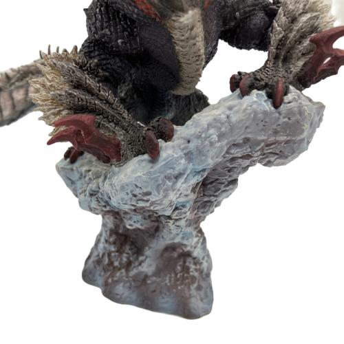 モンスターハンター フィギュア　獄狼竜 ジンオウガ亜種 フィギュアビルダー クリエイターズモデル