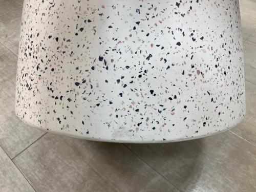 Moda en Casa (モーダエンカーサ) コーヒーテーブル 231 アイボリー FUNGI 60
