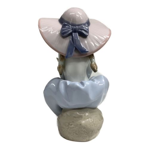 【海】【極美品】リアドロ 『花の香りに包まれて』5862 フィギュリン 陶器人形
