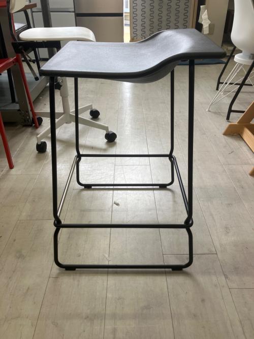 viccarbe (ヴィッカルベ) カウンターチェアー Cassina 356 ブラック