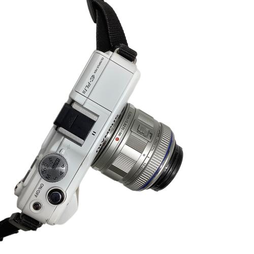 OLYMPUS (オリンパス) デジタル一眼レフカメラ E-PL1s 1310万画素(総画素) 1230万画素(有効画素) フォーサーズ 専用電池 SDカード対応 B6H512980